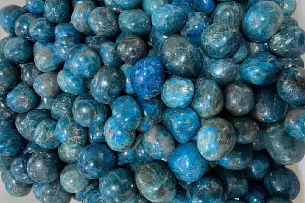 Apatite stone meaning – natural blue apatite tumbled stones representing energy, balance, and communication